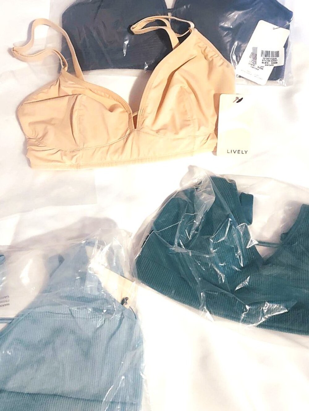 All 6 pieces - Women's Bralettes NWT, size M, 36 B various colors - Picture 5 of 12